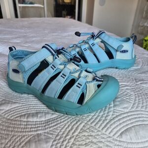 LIKE NEW Keen Newport H2 Baby Ice Blue Kids 5 Women 6.5 EU 37